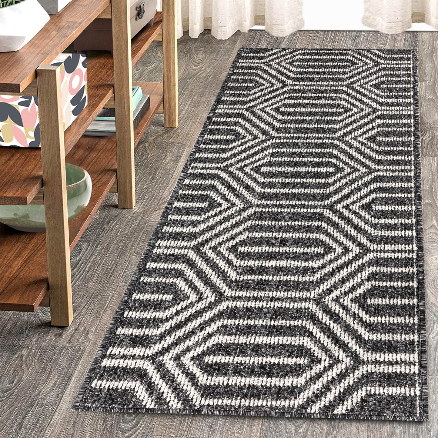 REFETONE Runner Rug, 2'x6' Long Door Mats Indoor Runners for Hallways, Non Slip Rubber Backing Entry Rug, Washable Entrance Floor Mat Runner for Home, Kitchen, Laundry, Living Room, Garage, Black
