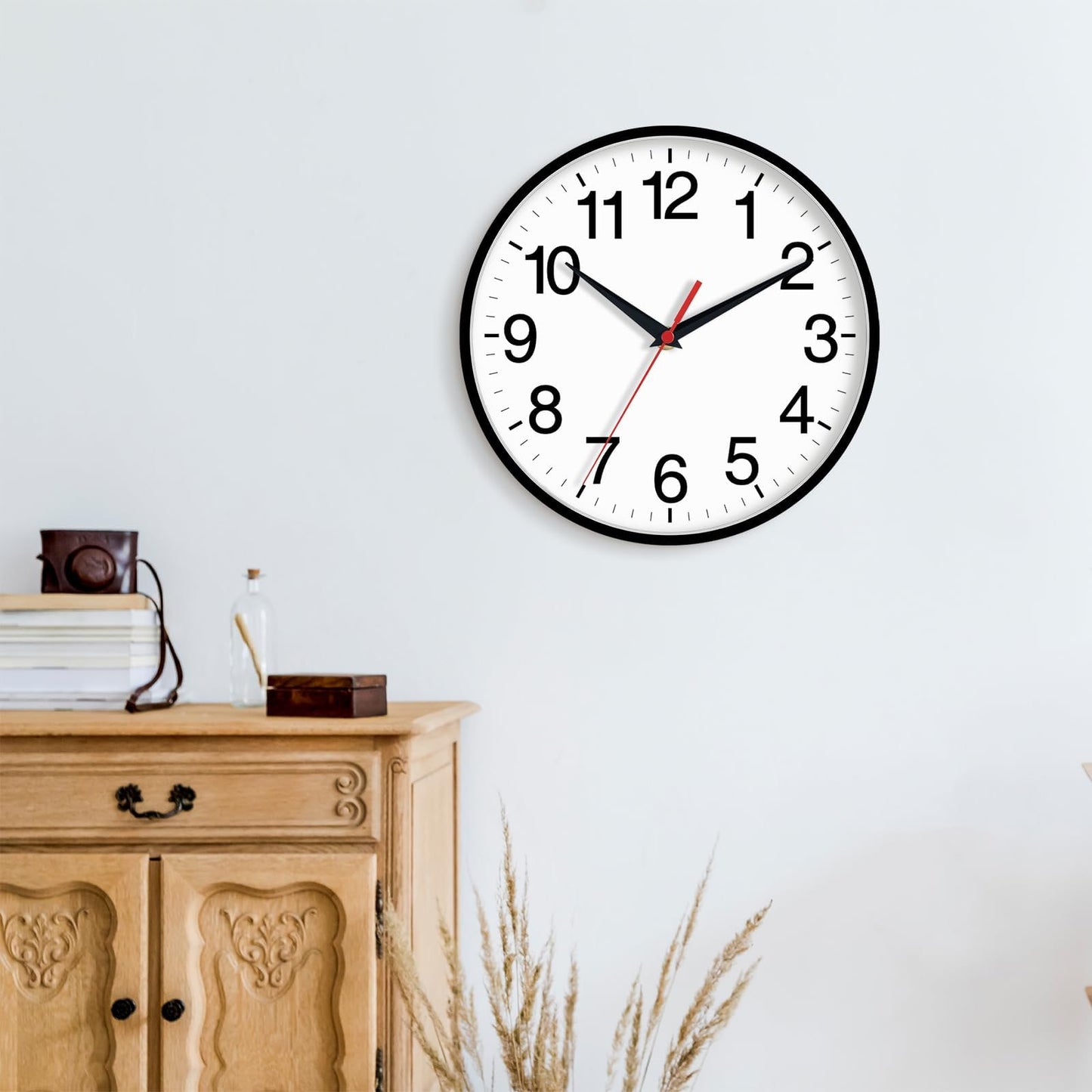Rohioue 18 Inch Wall Clock, Modern Battery Operated Wall Clocks, Silent Non Ticking Large Analog Clock for Living Room, Office, Home, Bedroom, Kitchen, Bathroom(Black)