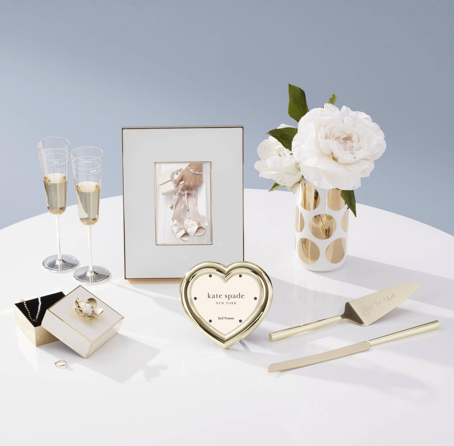 Kate Spade new york Make It Pop Floral Box, White