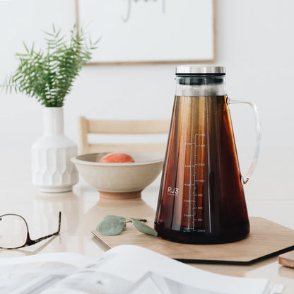 OVALWARE Airtight Cold Brew Iced Coffee Maker Pitcher (& Iced Tea Maker) with Spout – 1.5L/ 51oz Brewing Glass Carafe with Removable Stainless Steel Filter