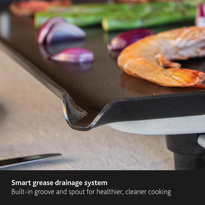 BOSKA Electric Griddle Pro – Tabletop griddle - Electric grill with PFAS-Free Ceramic Nonstick Surface – Adjustable Heat up to 420°F -Oak Wood Handles