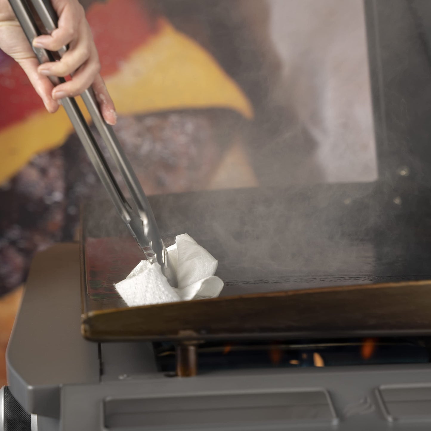 Blackstone 4146 Griddle Conditioner Kit, 2-in-1 Cast Iron Seasoning Oil, Clean, Protect & Condition, Plant-Based, 15.3oz