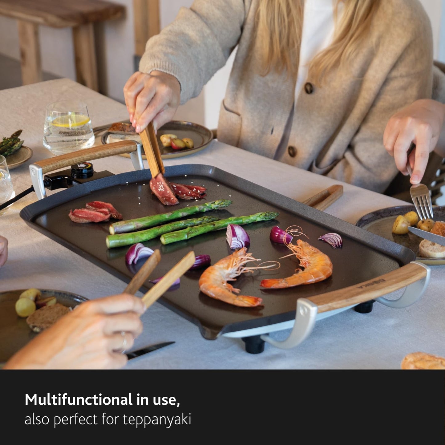 BOSKA Electric Griddle Pro – Tabletop griddle - Electric grill with PFAS-Free Ceramic Nonstick Surface – Adjustable Heat up to 420°F -Oak Wood Handles