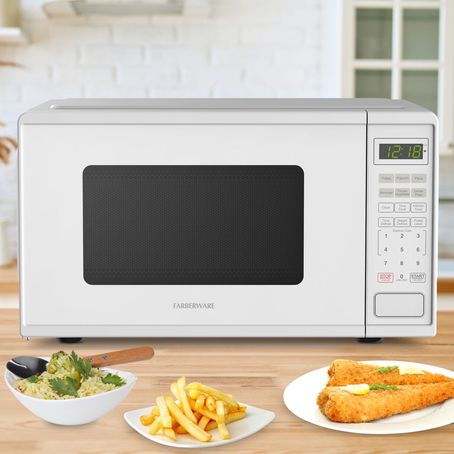 Farberware 0.9 Cu. Ft. Countertop Microwave Oven – 900 Watts Power, Auto Cook Settings, Defrost, Easy Clean and Child Safety Lock - White