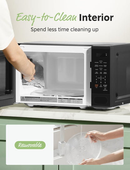 COMFEE CMO-C20M1WB Countertop Microwave Oven, 0.7 cu.ft Small Microwave with 11 Power Levels,Turntable Reset and Memory Function, Speedy Cooking, Weight/Time Defrost, Children Lock, 700W, Modern Black