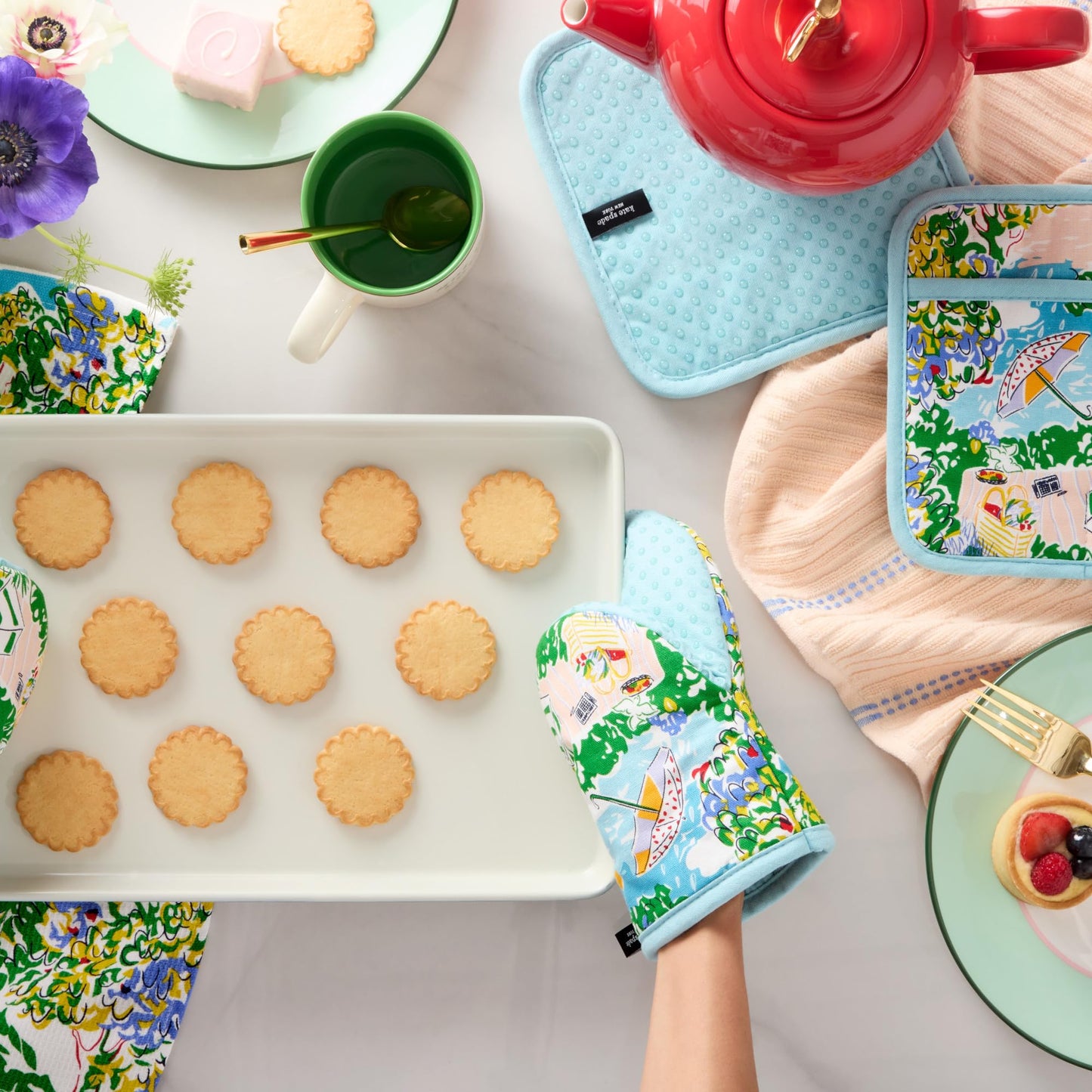 kate spade new york Spring Garden Kitchen Towels 4-Pack Set, Absorbent 100% Cotton, Blue/Green/Beige, 17"X28"