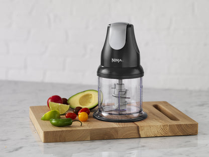 Ninja NJ100C, Express Chop For Chopping, Mincing, and Pureeing, Black, 200W (Canadian Version) 16oz