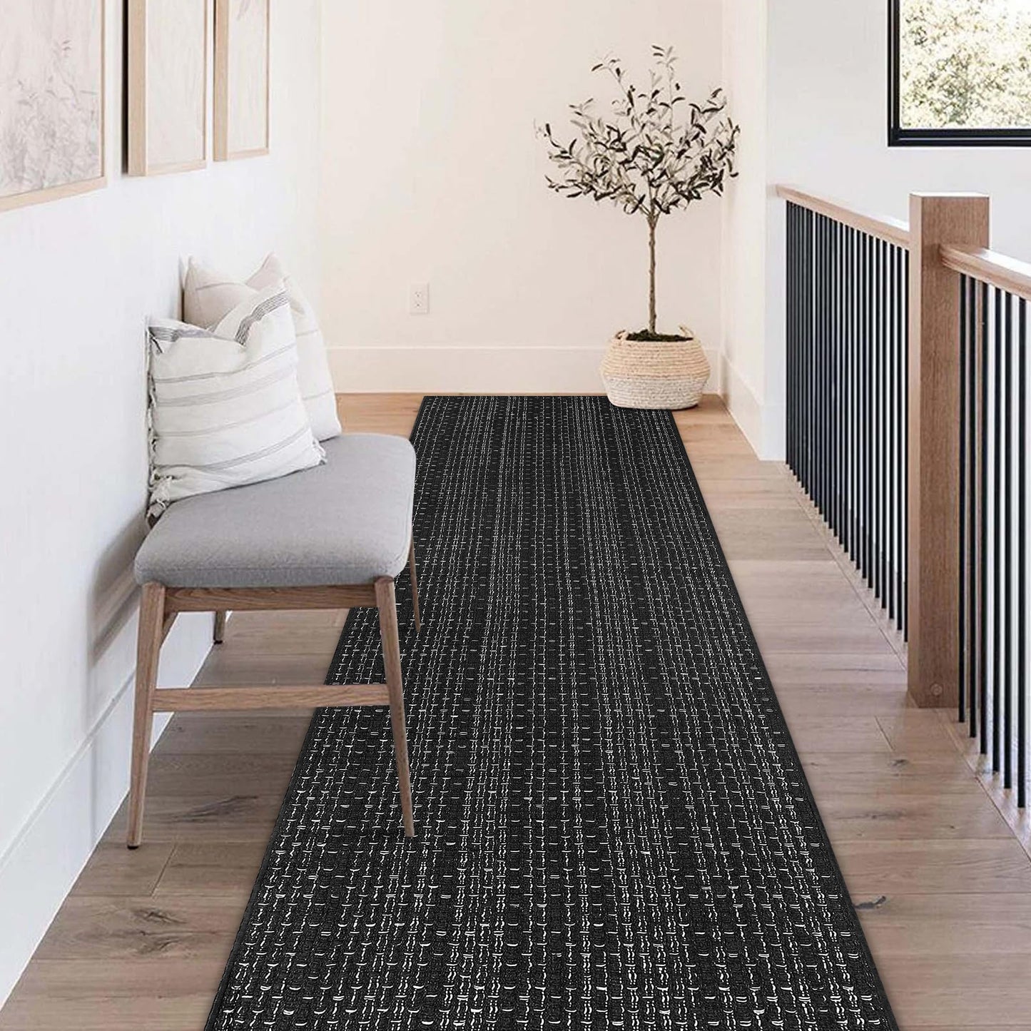 Nailttos Hallway Runner Rug 2'x 8', Woven Cotton Black Bathroom Rug, Reversible Woven Washable Rug Indoor Outdoor Rug Carpet for Kitchen Bathroom Laundry Room Home Decor