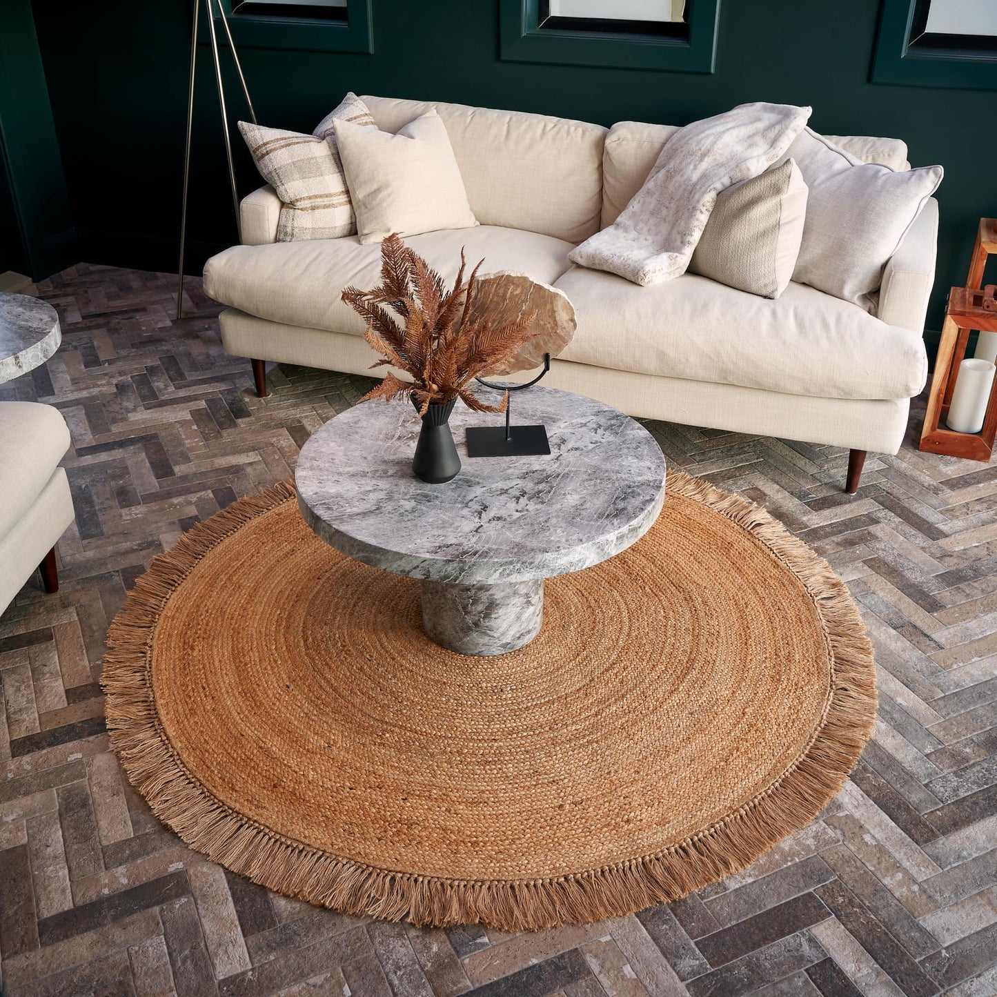 KIBAGA Beautiful 5x5 ft Round Jute Area Rug for Your Home - This Natural Hand Woven Rug Fits Perfectly Into Your Entry Area, Kitchen Or Living Room - Modern Braided Circle Mat Enhances Any Boho Decor